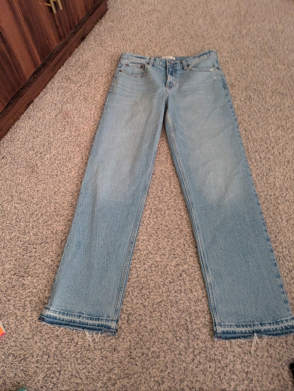 Abercrombie The Mid Rise 90s Straight Jean - Picture 4 of 10
